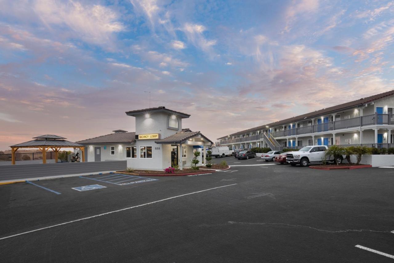 Days Inn By Wyndham Arroyo Grande Pismo Beach Exterior photo